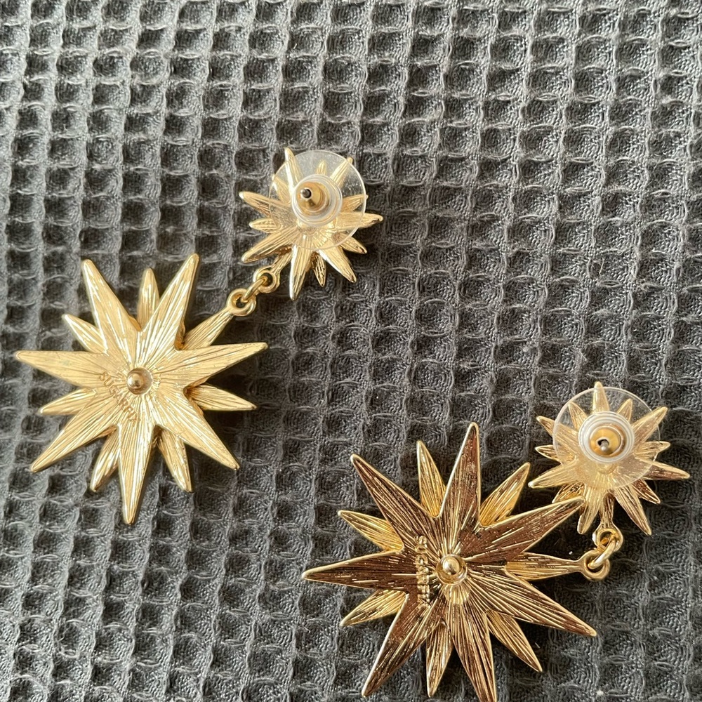 STAR EARRINGS - Picture 4 of 4